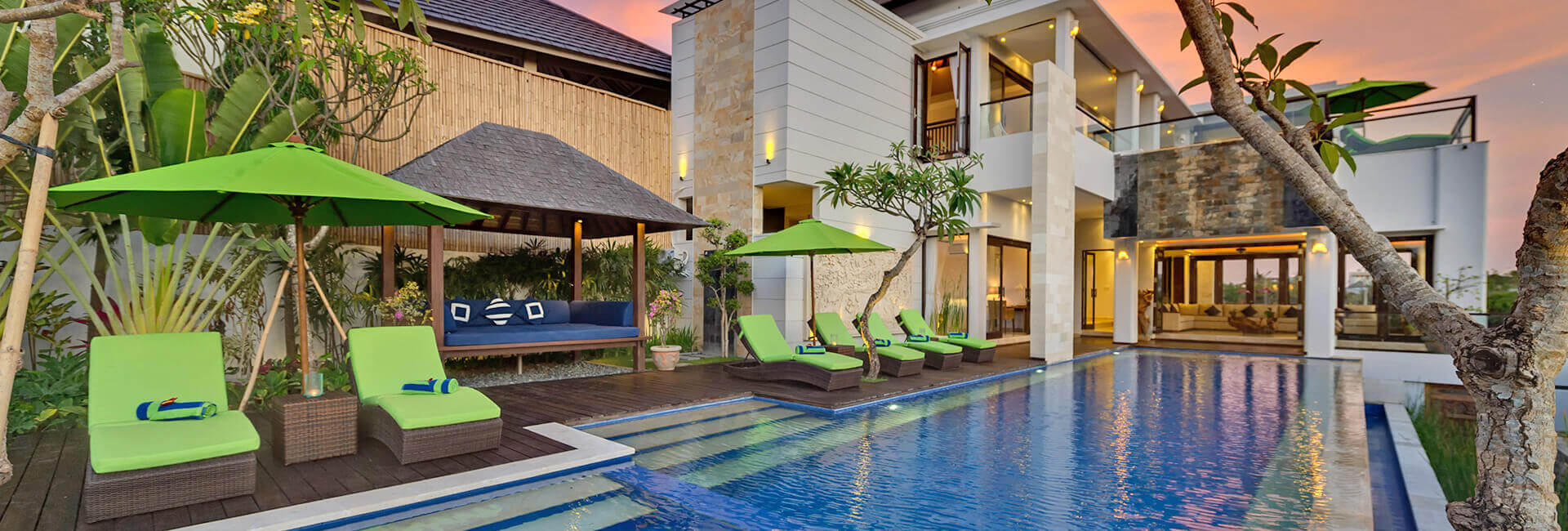 Villa LuWih - Poolside twilight
